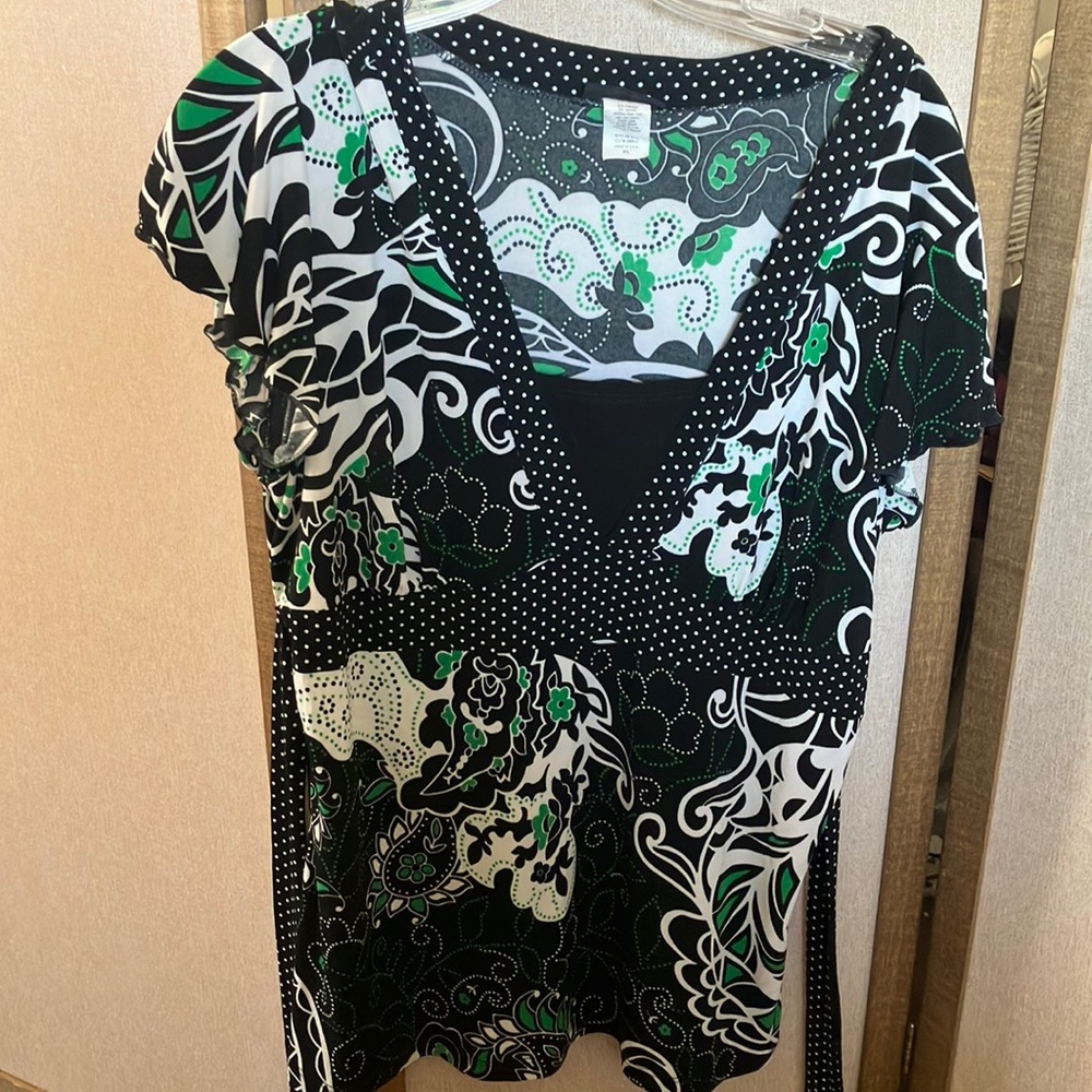 FINAL MARKDOWN Perseption concept Stylish Black & Green Women's tie back Top xl